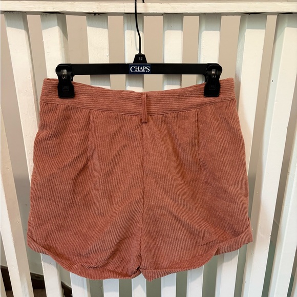 SHEIN Brown Bermudas Relaxed Fit High-Waisted Shorts - Picture 2 of 3